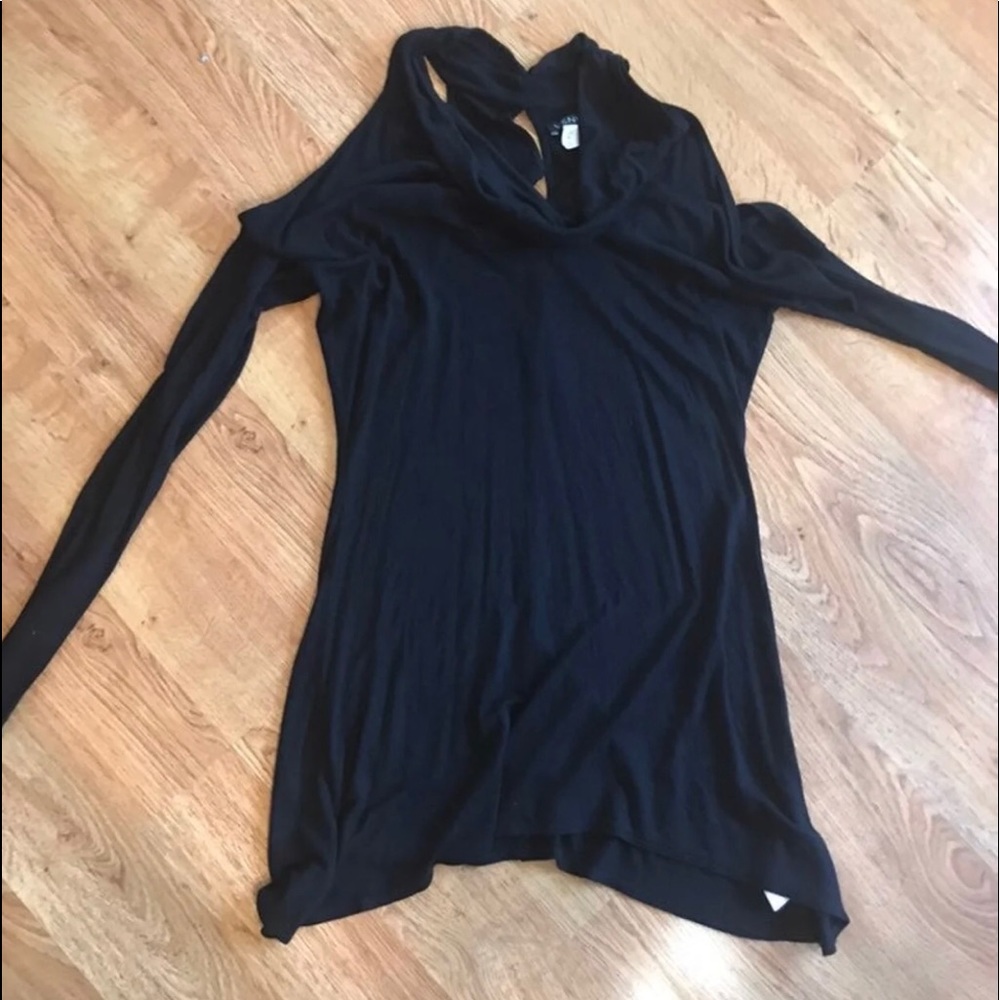 tunic cold shoulder sz xs/s